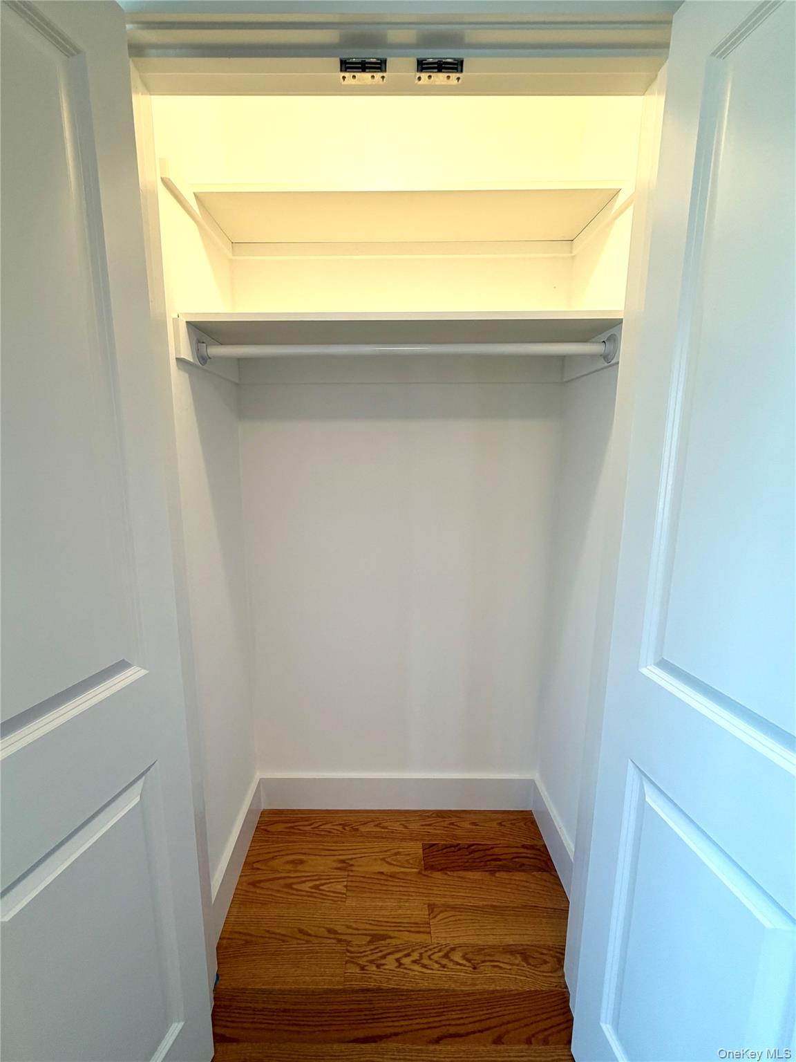 44 New Avenue – For Rent photo 20