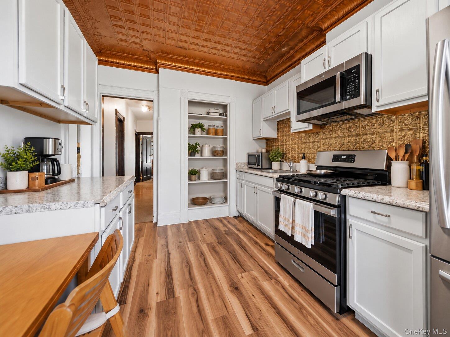 22 Overlook Place – For Rent photo 2