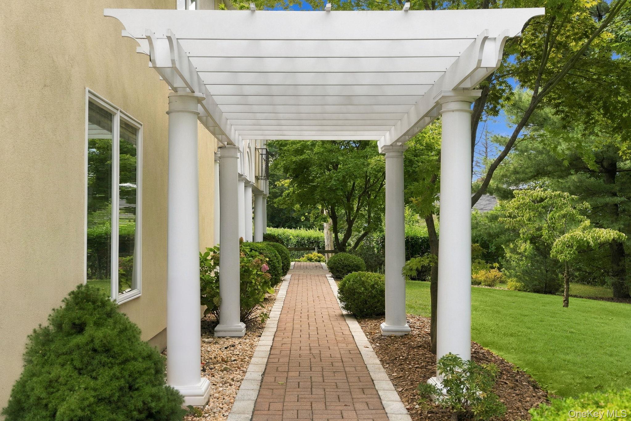 611 Knollwood Road – For Sale photo 4