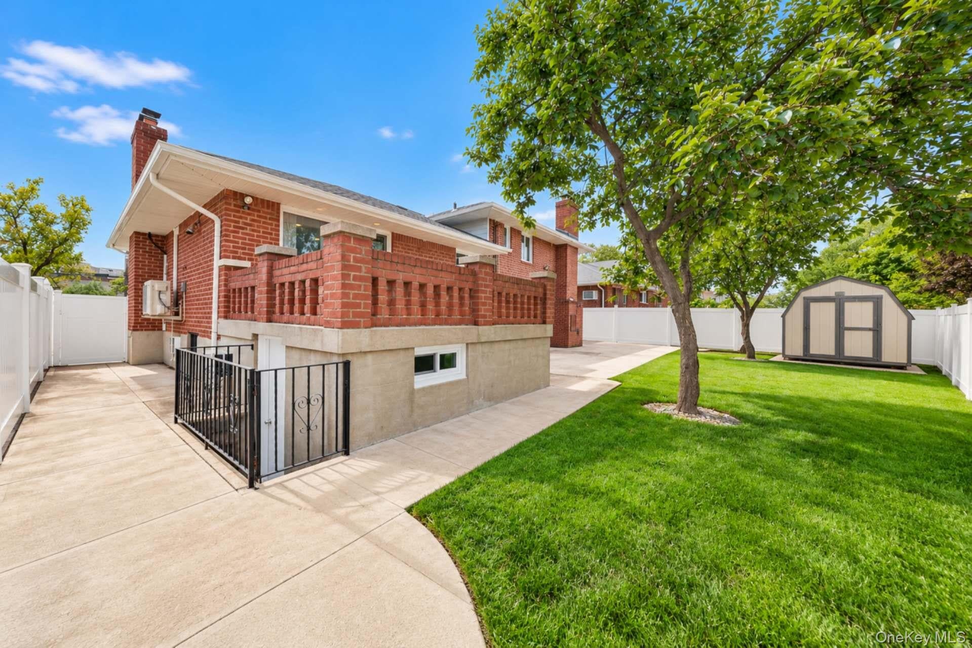 76 Marcus Avenue – For Sale photo 3