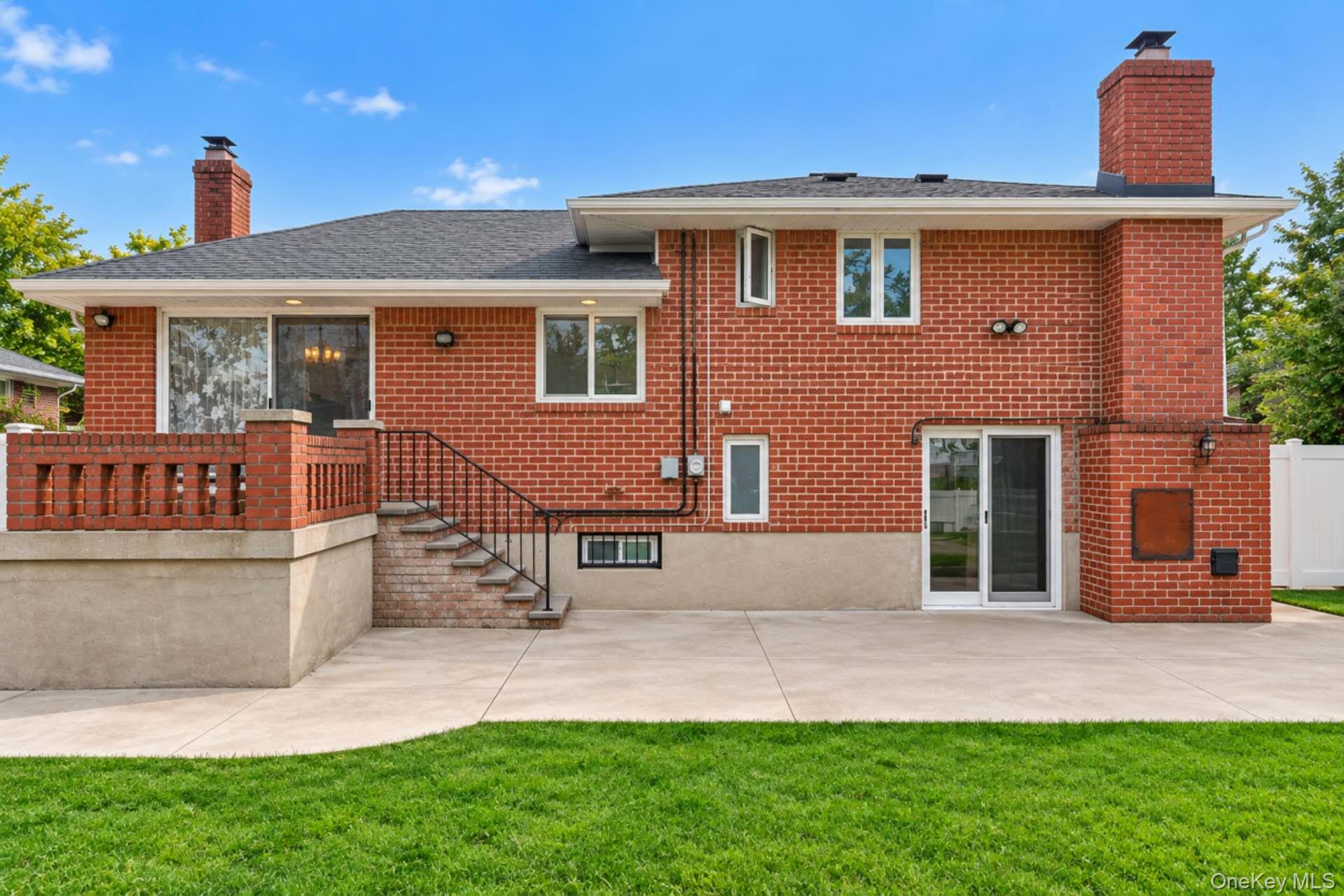 76 Marcus Avenue – For Sale photo 2