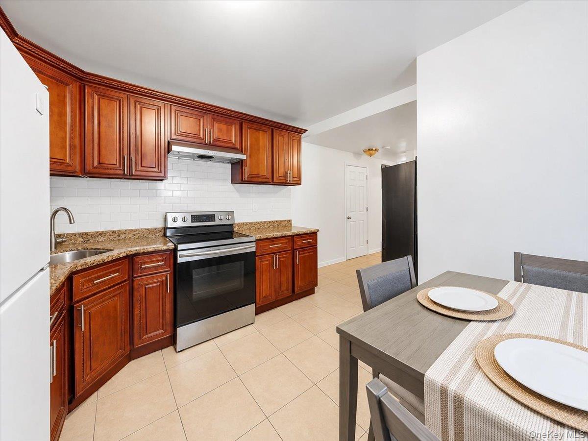 445 S 8th Avenue – For Sale photo 18