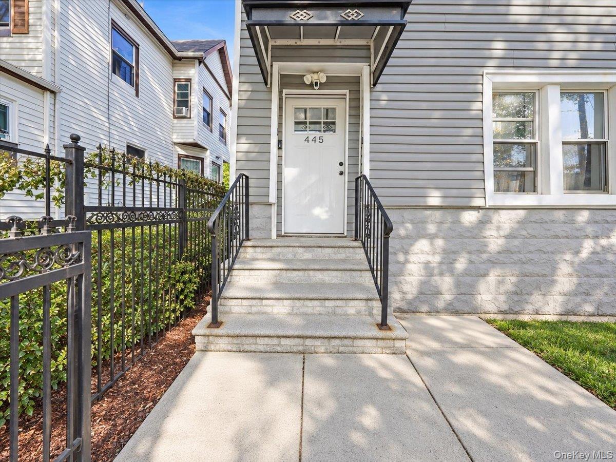 445 S 8th Avenue – For Sale photo 4