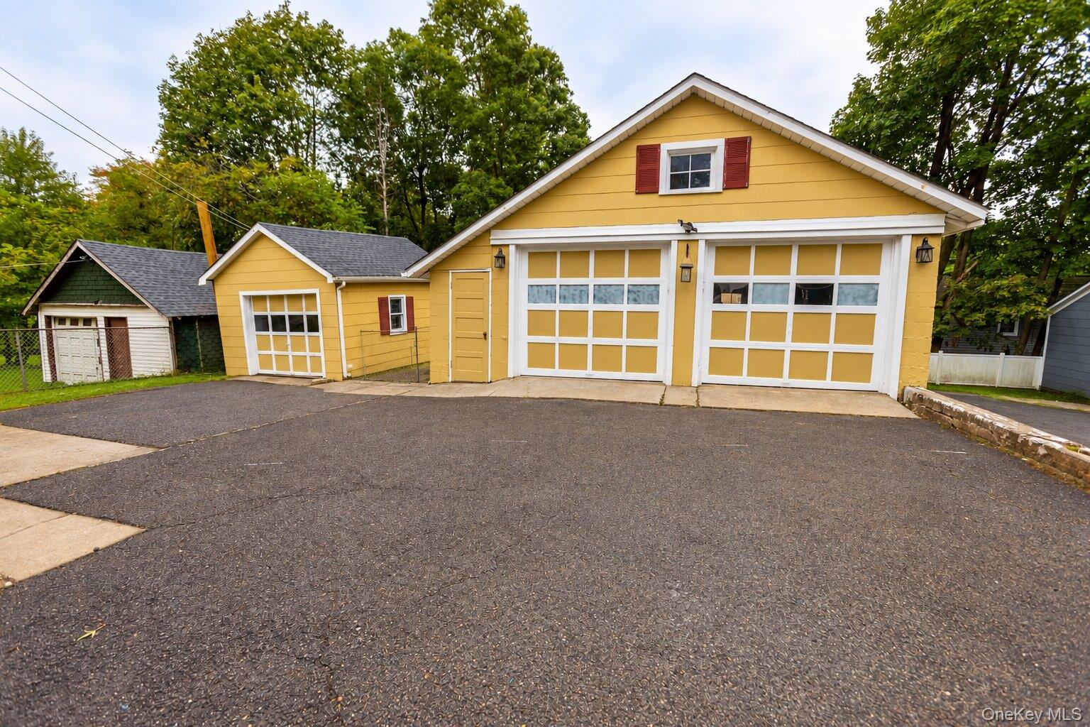 504 Tower Avenue – For Sale photo 40