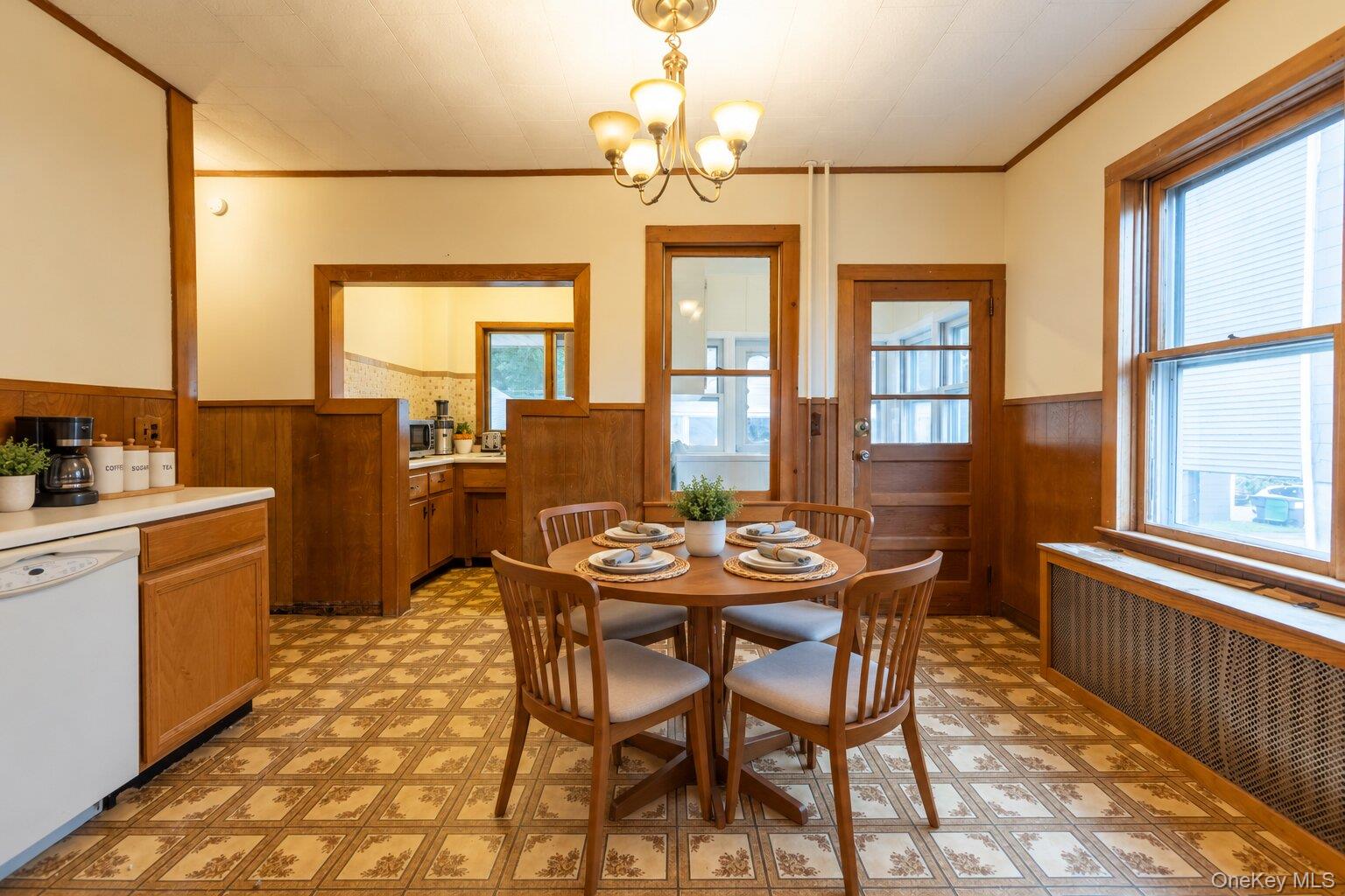 504 Tower Avenue – For Sale photo 6