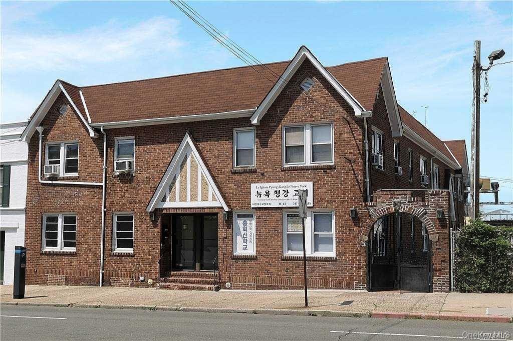 45-11 Little Neck Parkway – For Rent
