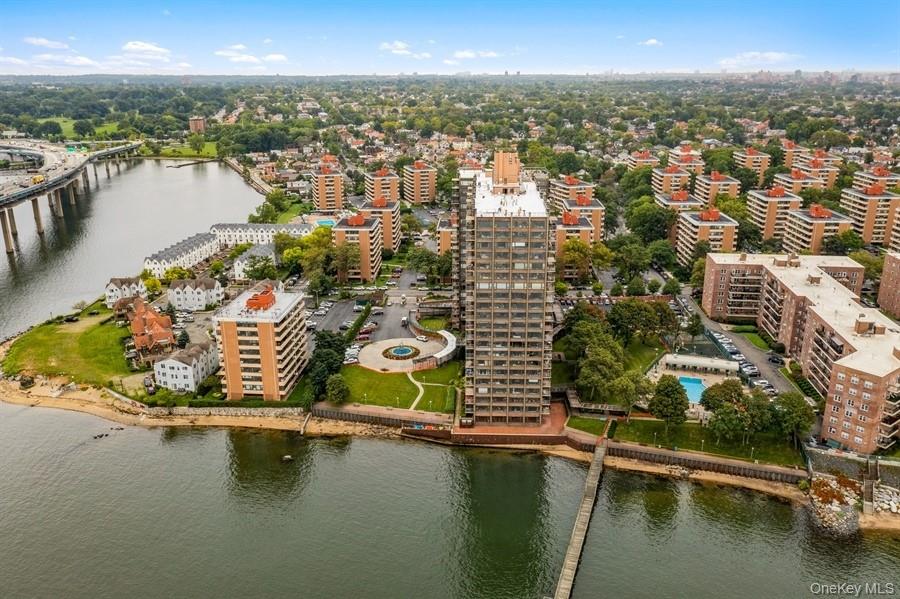 166-25 Powells Cove Boulevard, Unit 3F photo 36