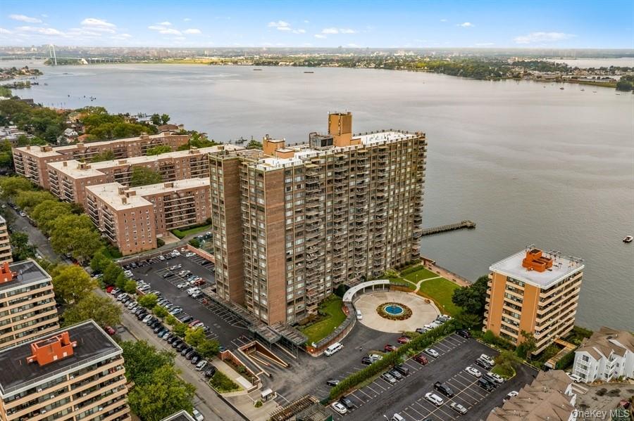 166-25 Powells Cove Boulevard, Unit 3F photo 37