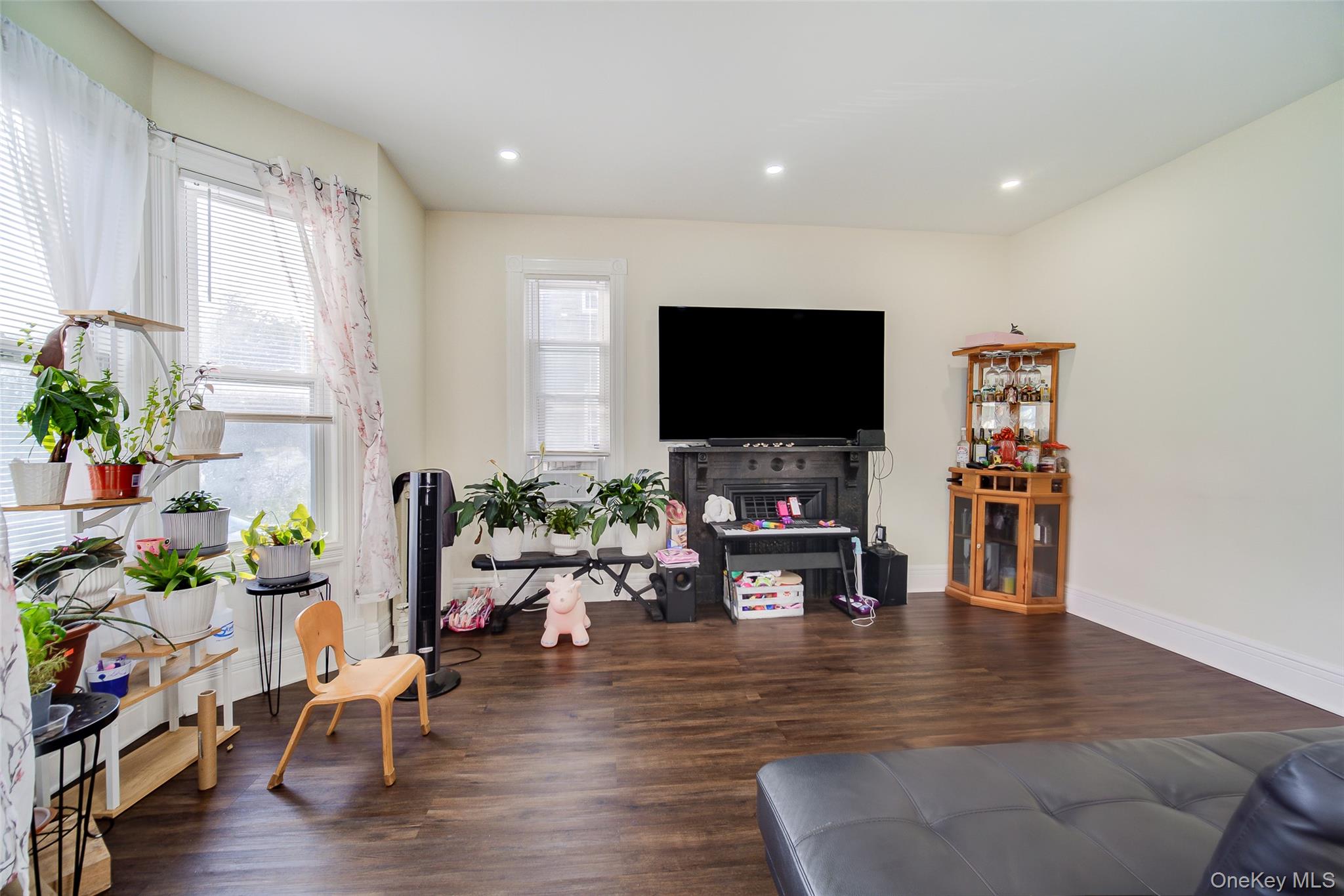 18 Harrison Street – For Sale photo 9