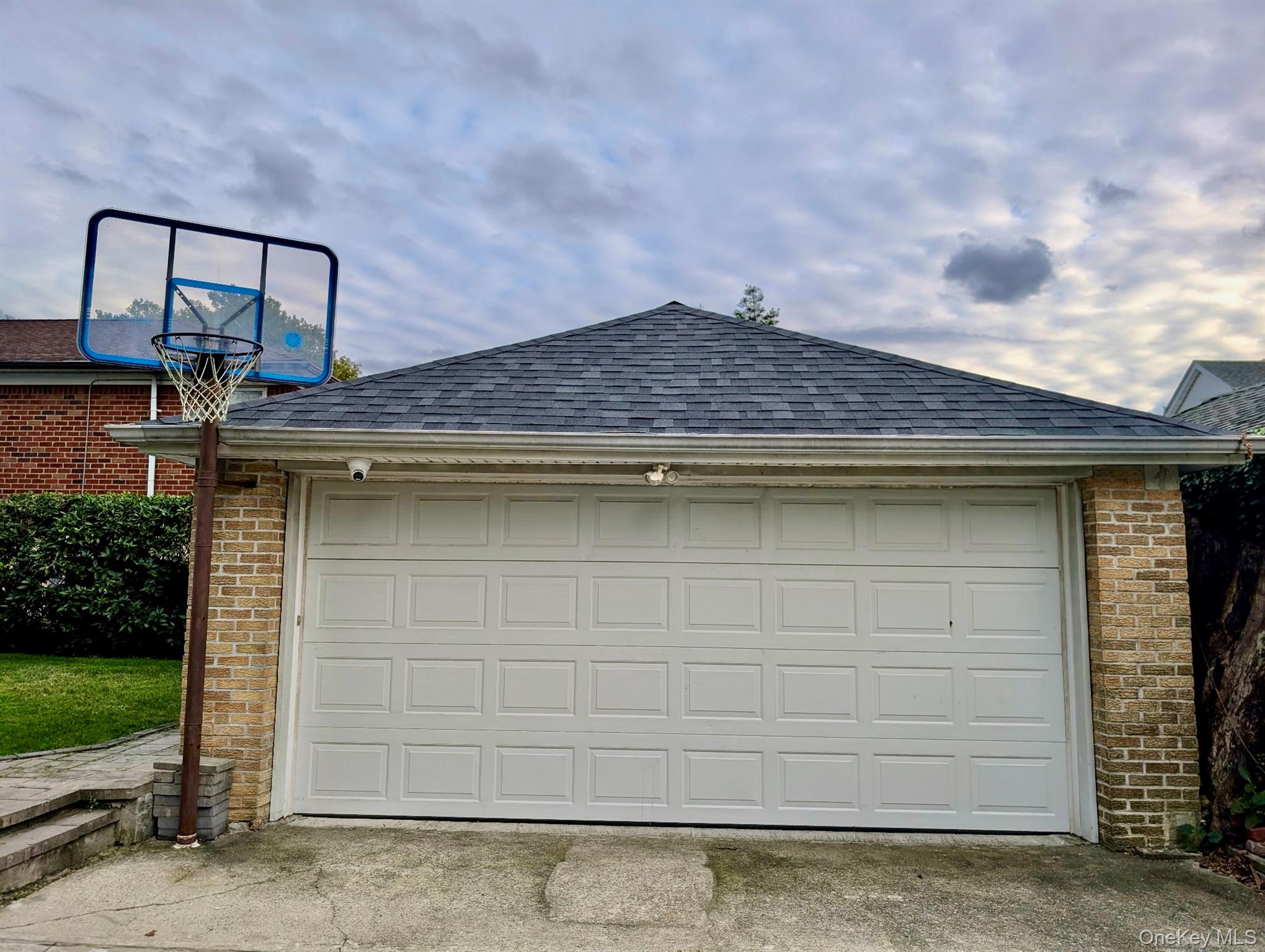 4302 170th Street – For Sale photo 2