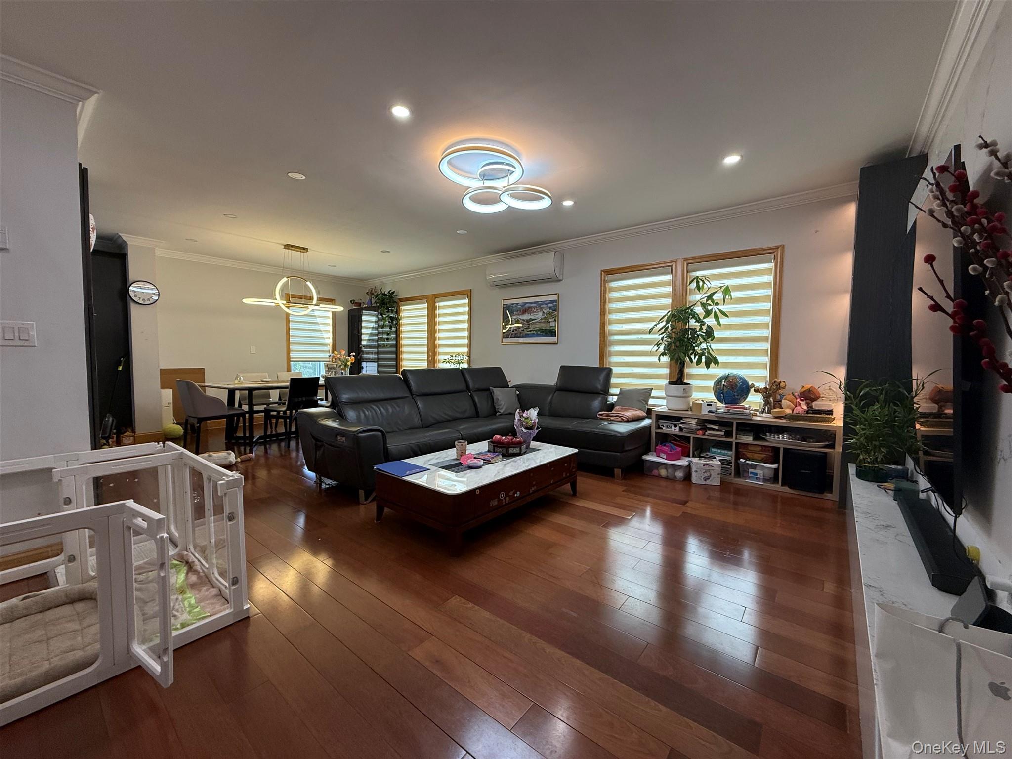 160-30 76th Road – For Sale photo 2