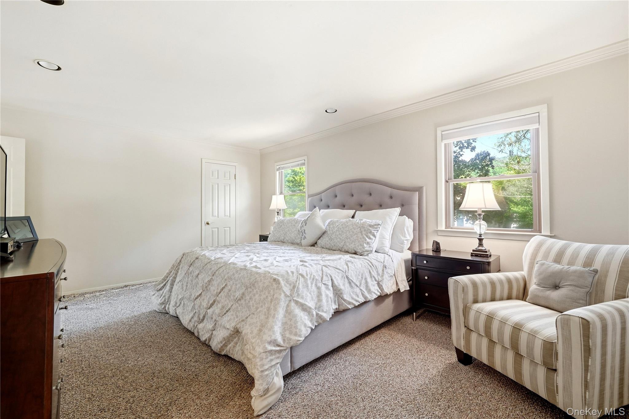 28 Hampton Court – For Rent photo 24
