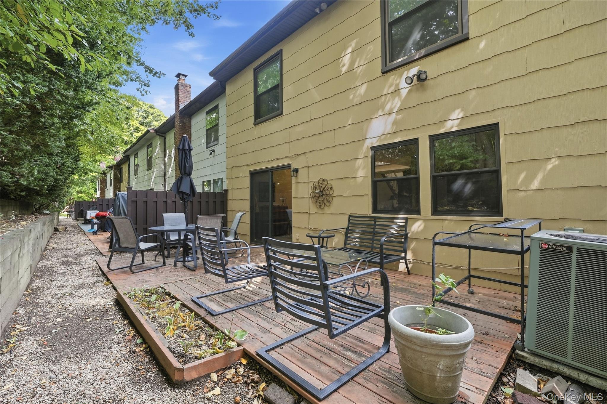 28 Hampton Court – For Rent photo 31