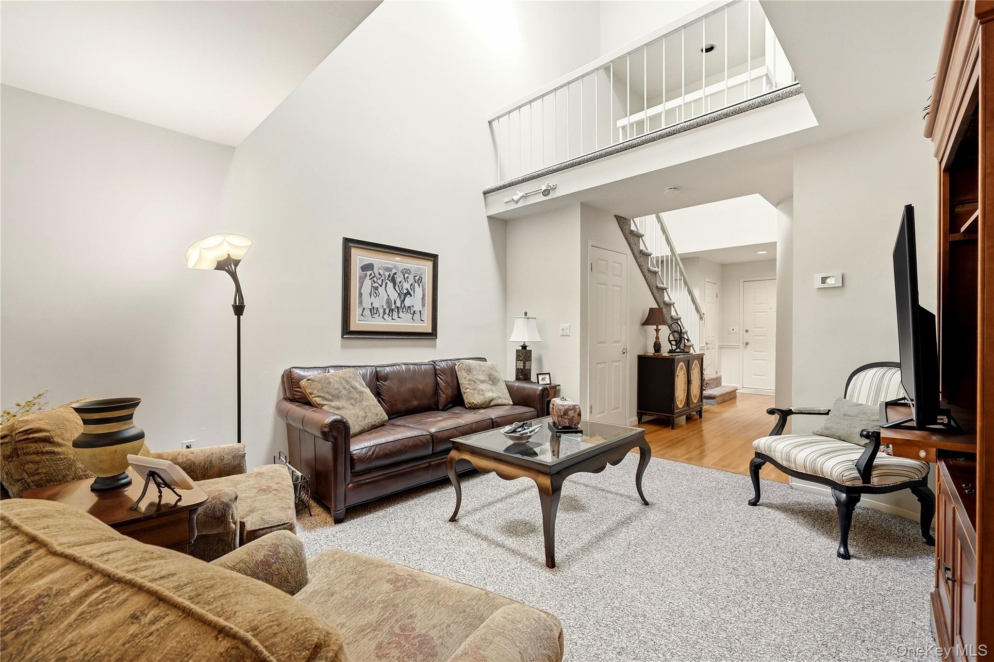 28 Hampton Court – For Rent photo 9