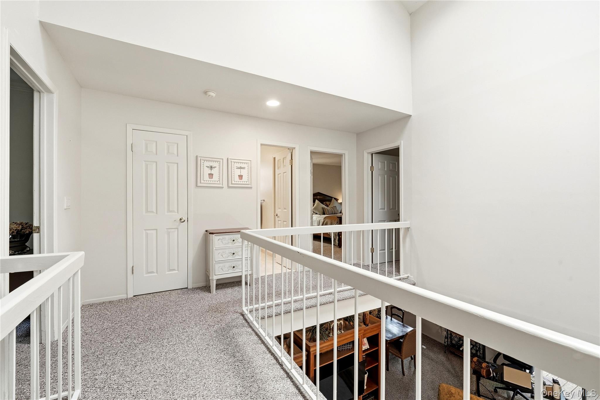 28 Hampton Court – For Rent photo 22