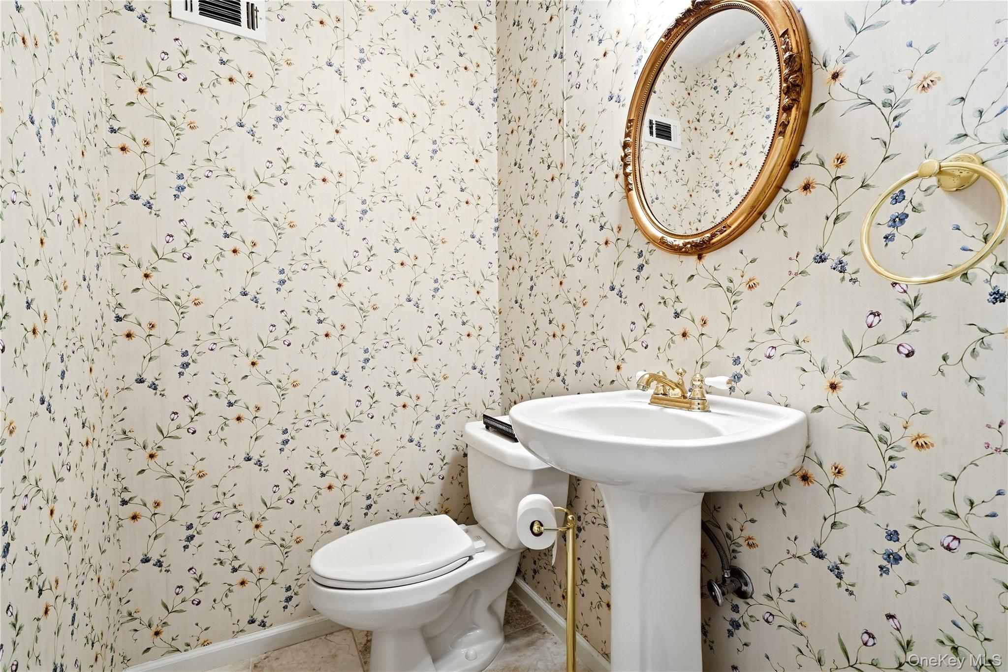 28 Hampton Court – For Rent photo 20