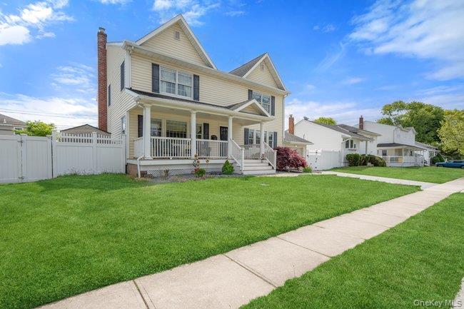 47 Syosset Circle – For Sale photo 2