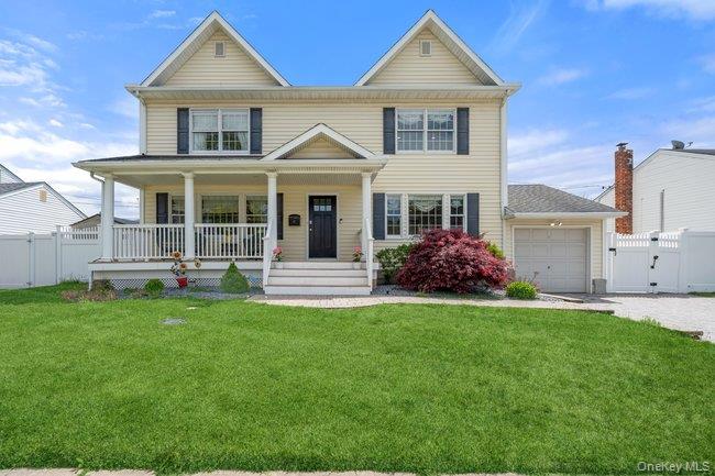 47 Syosset Circle – For Sale