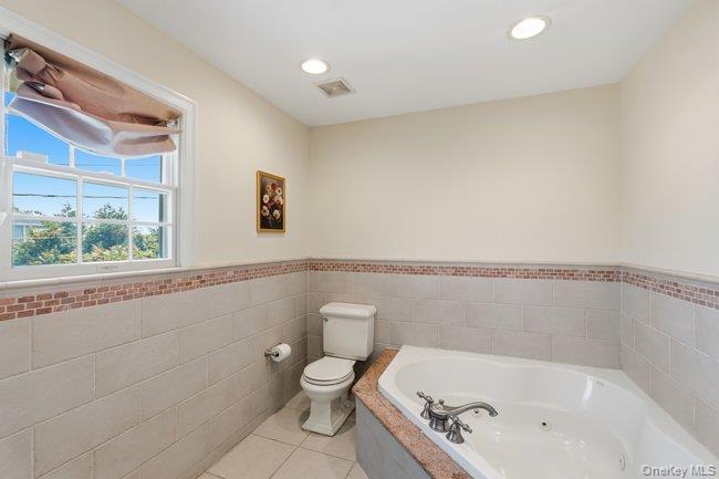 47 Syosset Circle – For Sale photo 21