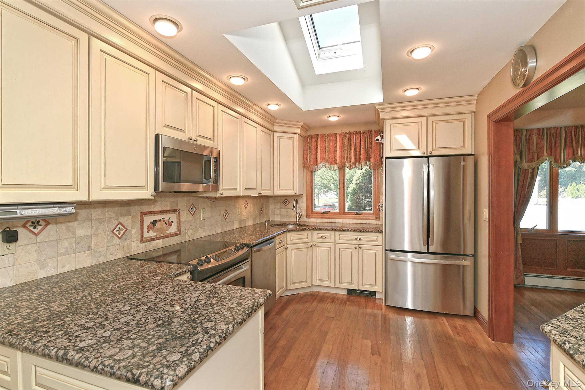 19 Court Drive – For Sale photo 10