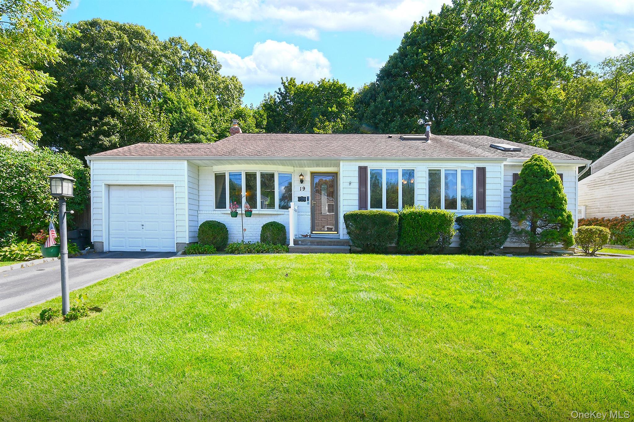 19 Court Drive – For Sale
