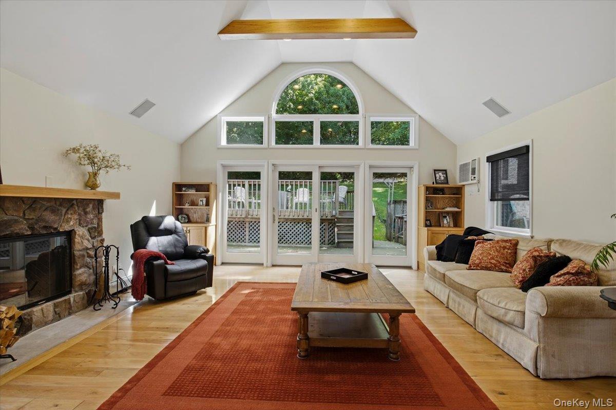 3494 Overlook Avenue – For Sale photo 14