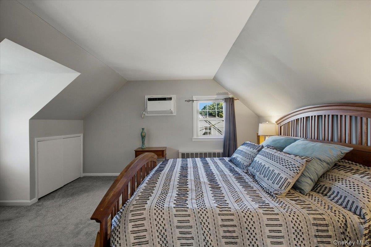 3494 Overlook Avenue – For Sale photo 27