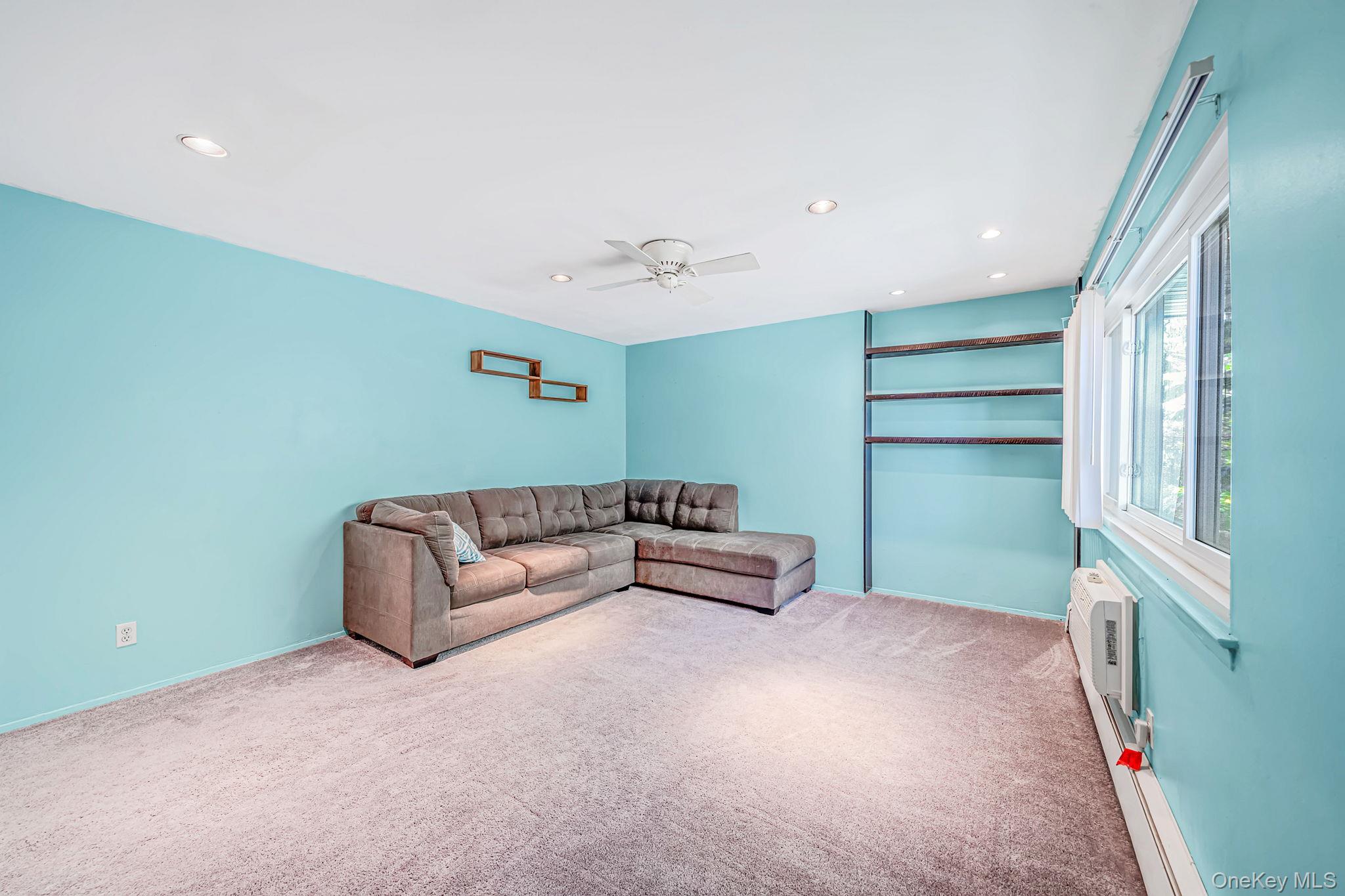 10 Smithtown Boulevard, Unit 3B photo 4