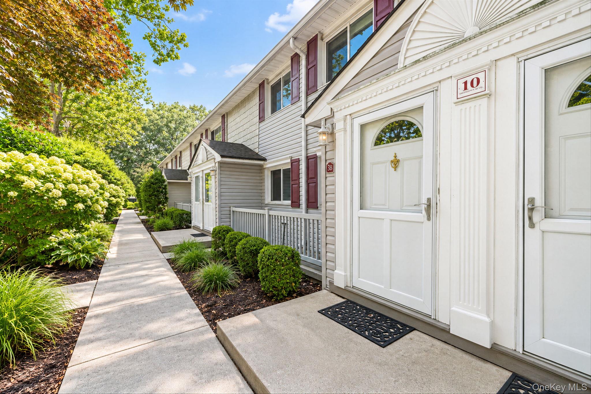 10 Smithtown Boulevard, Unit 3B