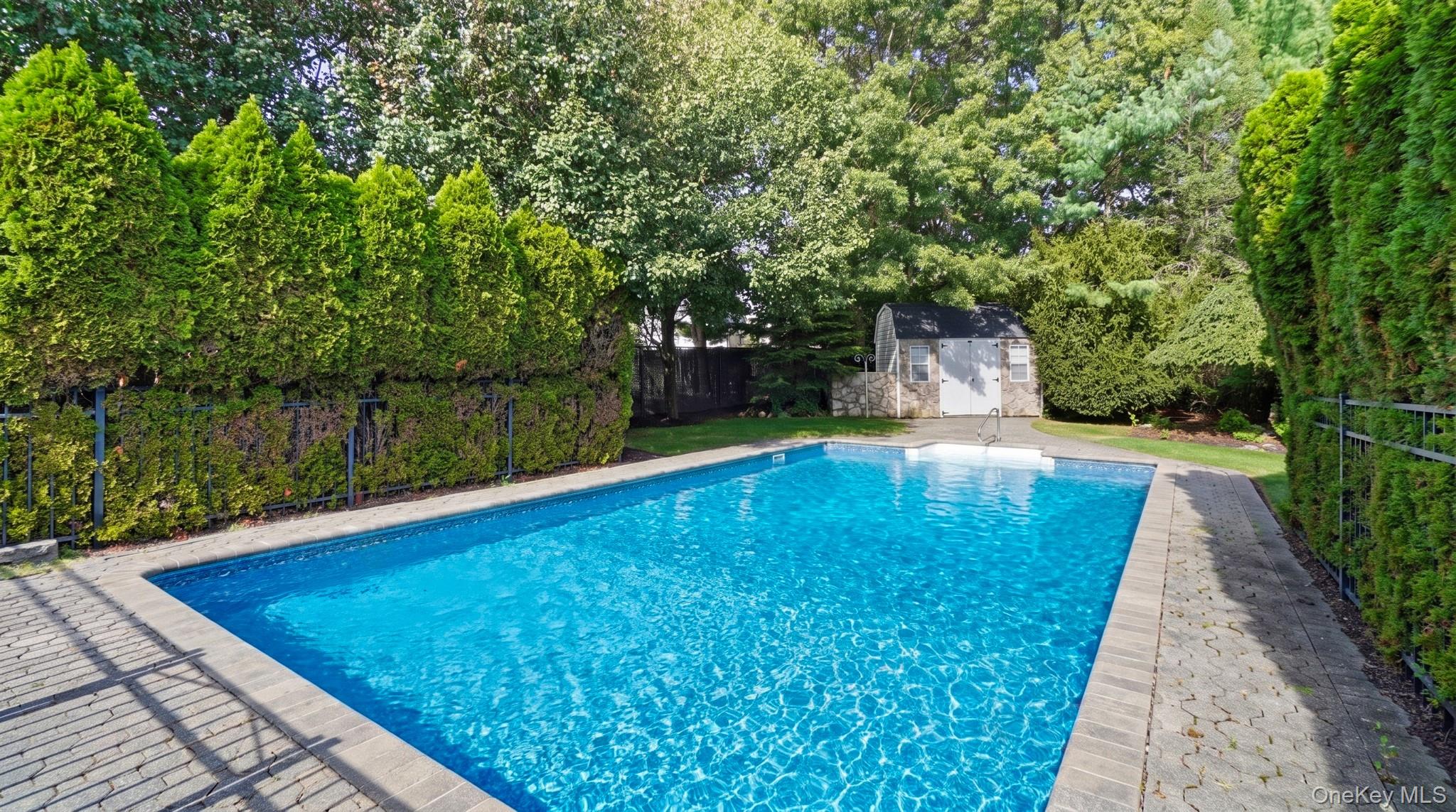 25 Laurel Lane – For Sale photo 14