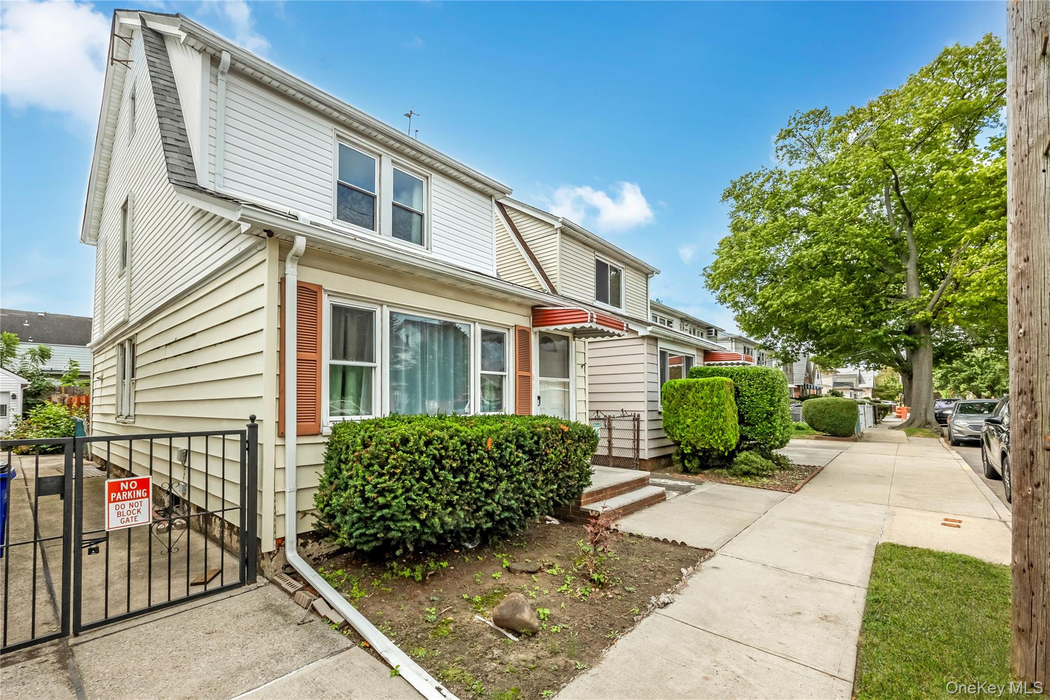164-36 76th Avenue – For Sale photo 2