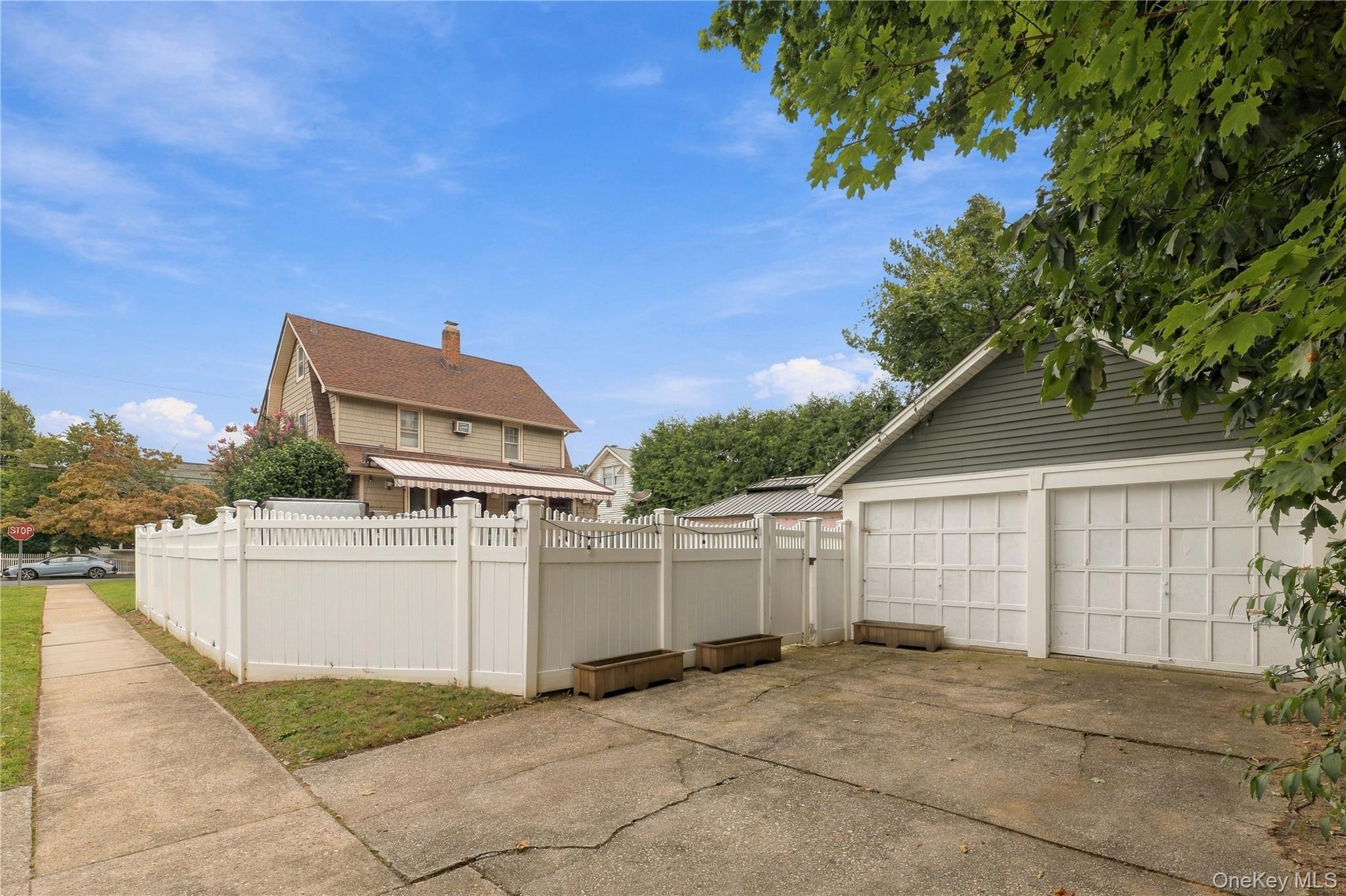 471 Pearl Street – For Sale photo 23