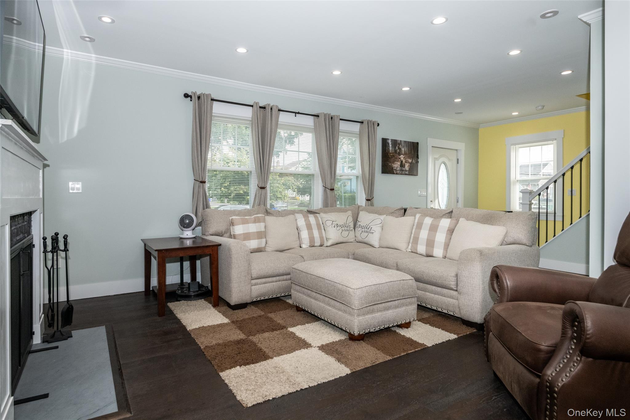 54 Ronalds Avenue – For Sale photo 4