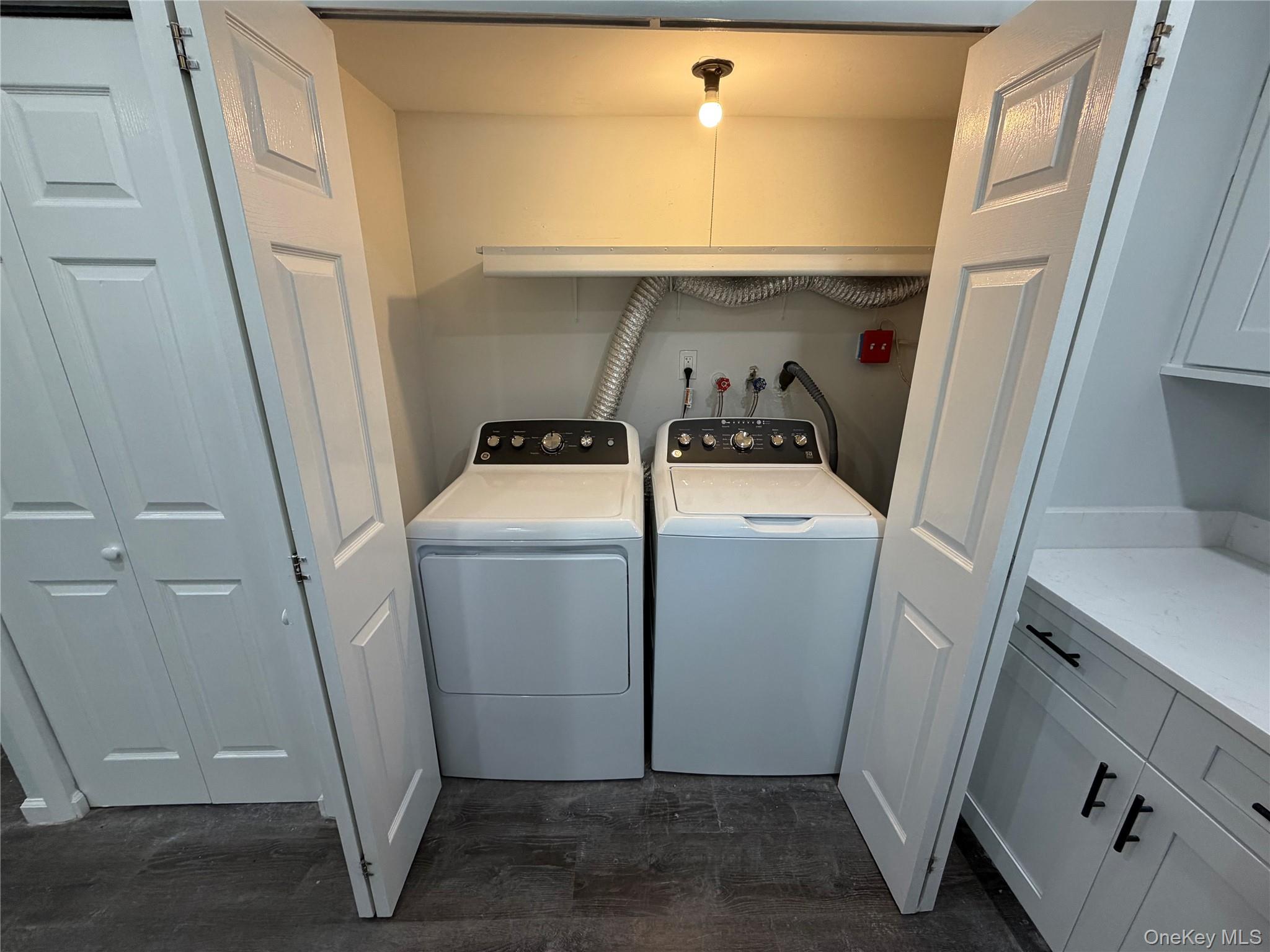 232 Springmeadow Drive, Unit G photo 7