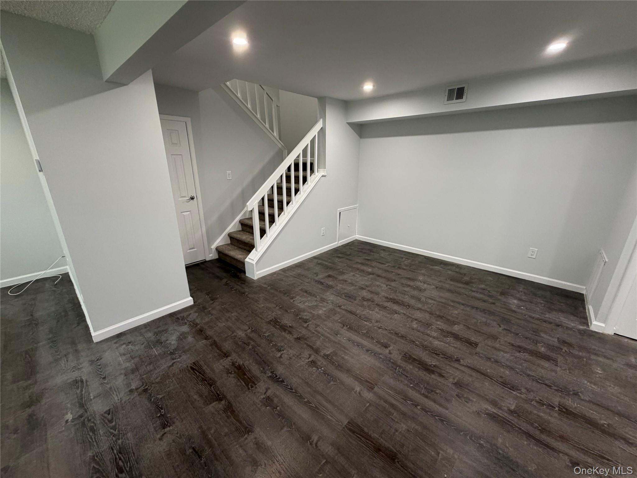 232 Springmeadow Drive, Unit G photo 5