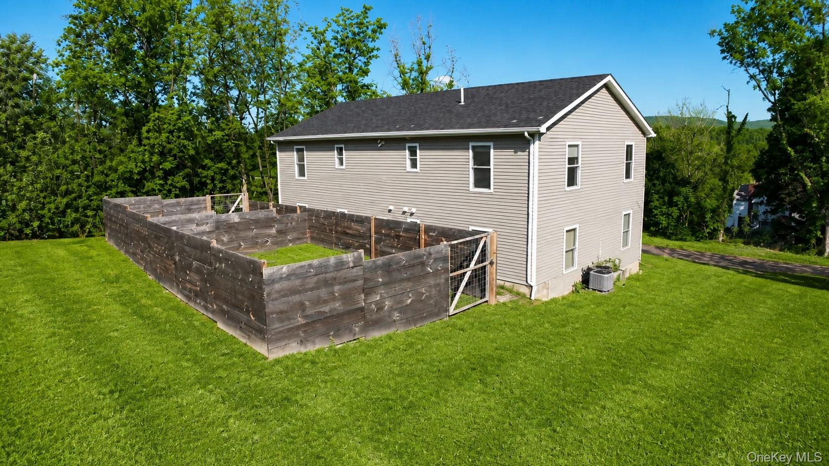 23 HIGHLAND Avenue – For Sale photo 27