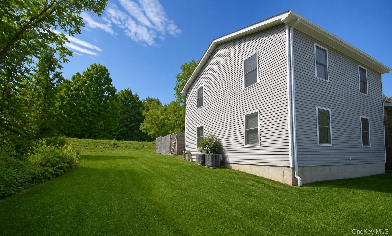 23 HIGHLAND Avenue – For Sale photo 2