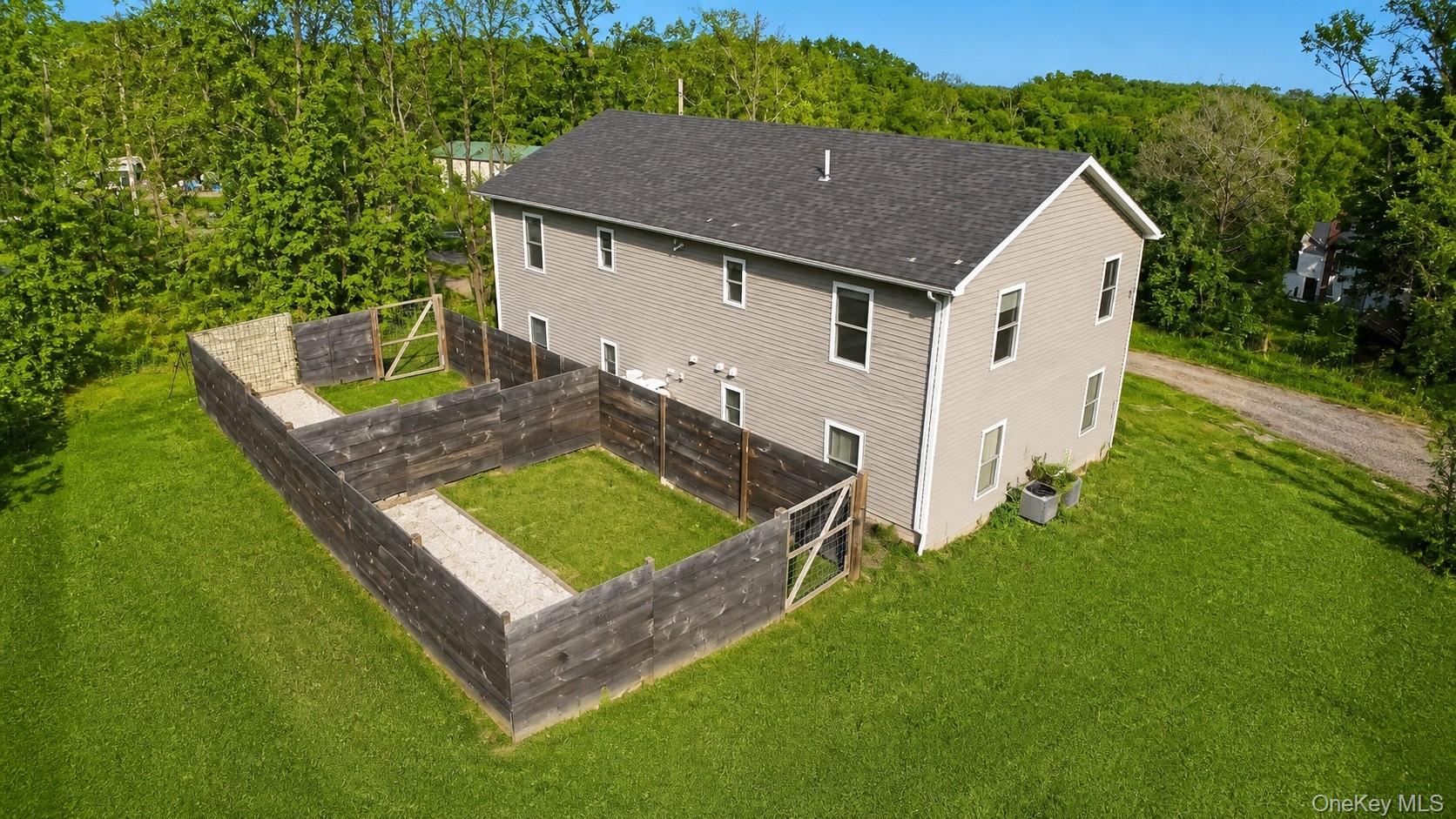 23 HIGHLAND Avenue – For Sale photo 4