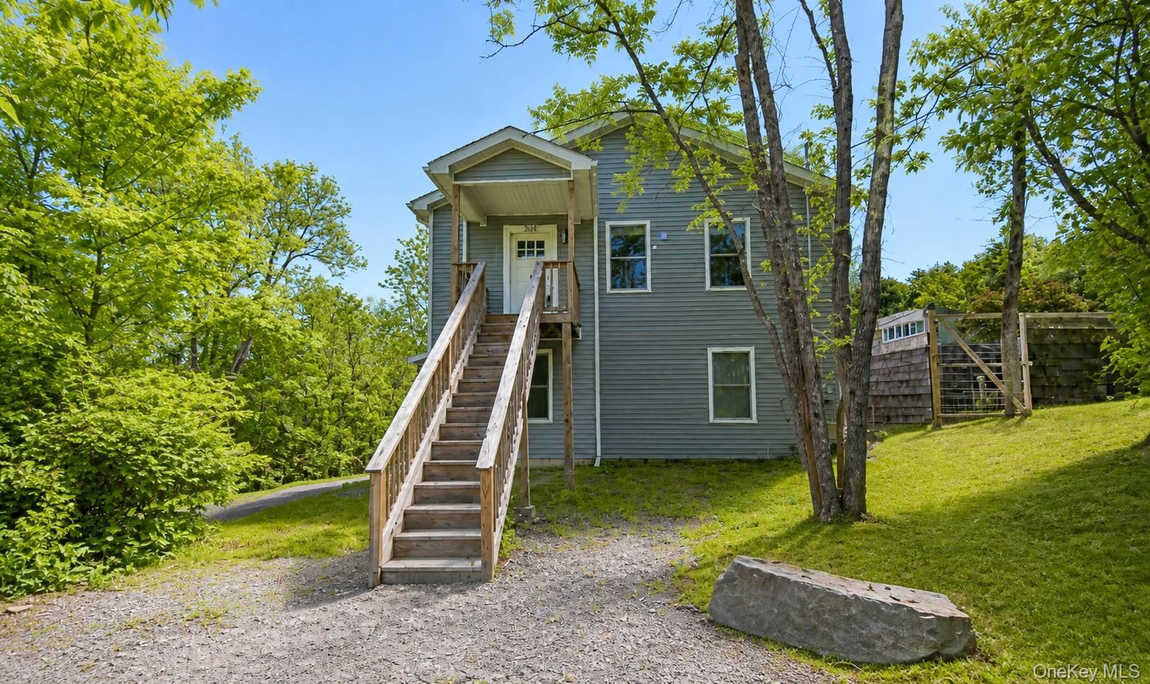 23 HIGHLAND Avenue – For Sale