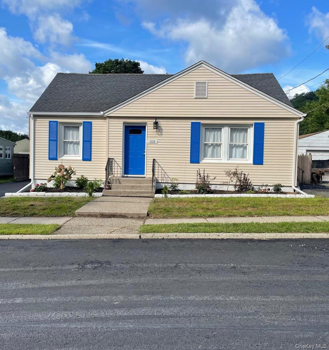 124 Ryan Street – For Sale photo 2
