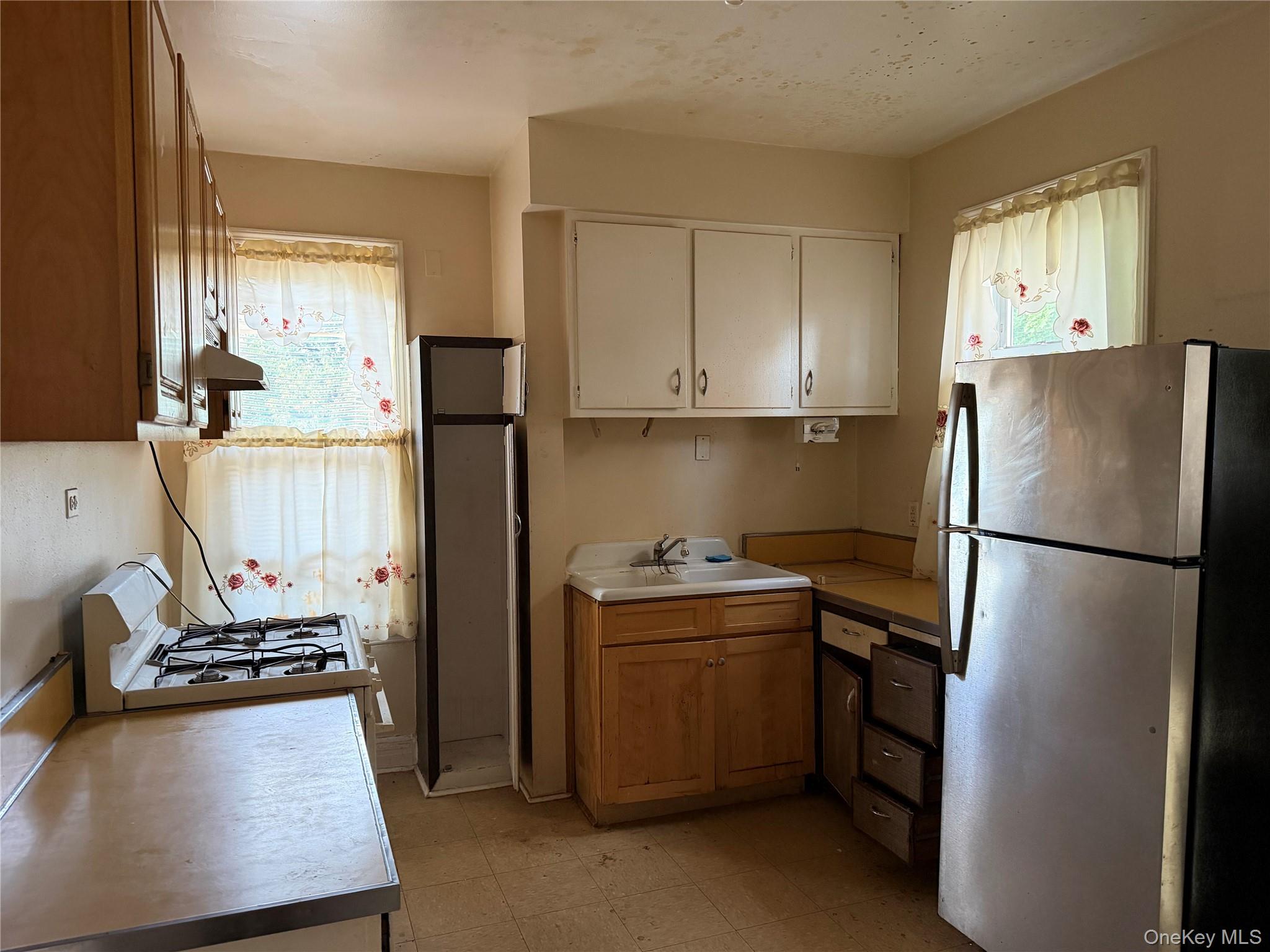 54 Elm Avenue – For Sale photo 7