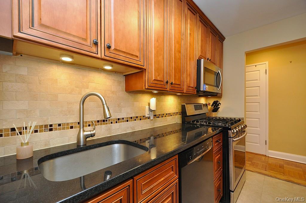 10 Old Mamaroneck Road, Unit 2A photo 10
