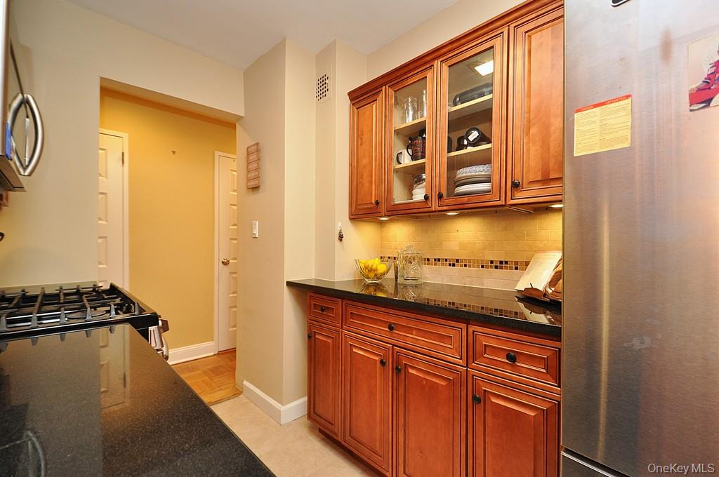10 Old Mamaroneck Road, Unit 2A photo 13