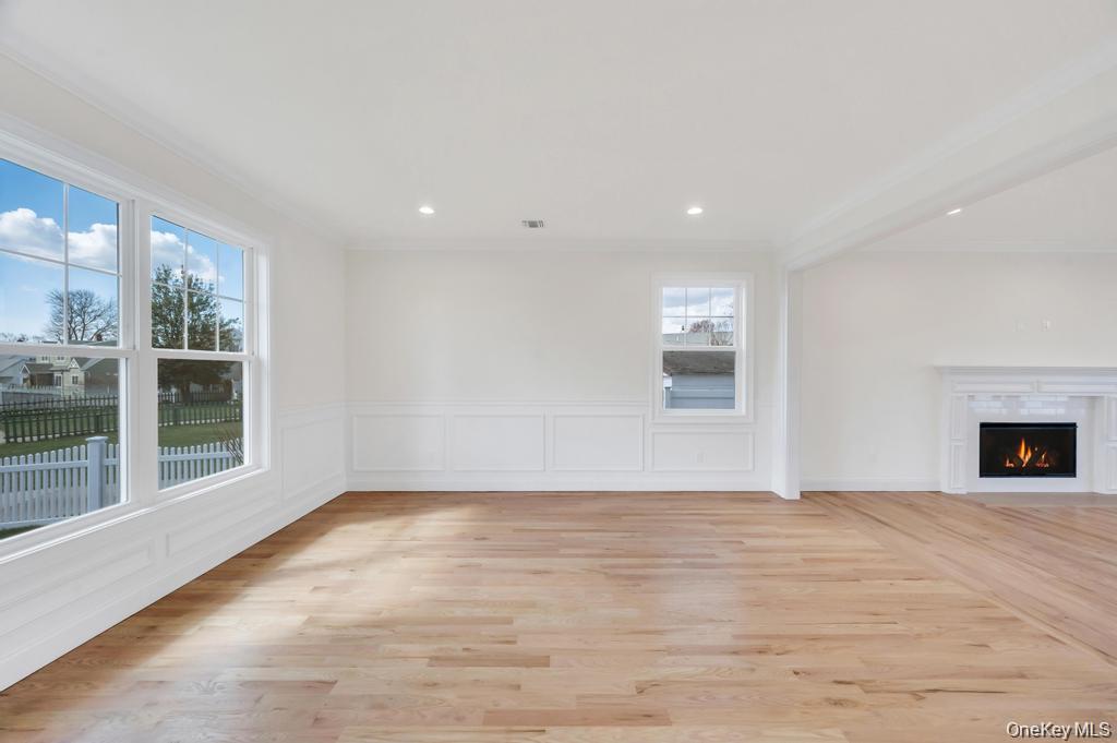 89 west Avenue – For Sale photo 10