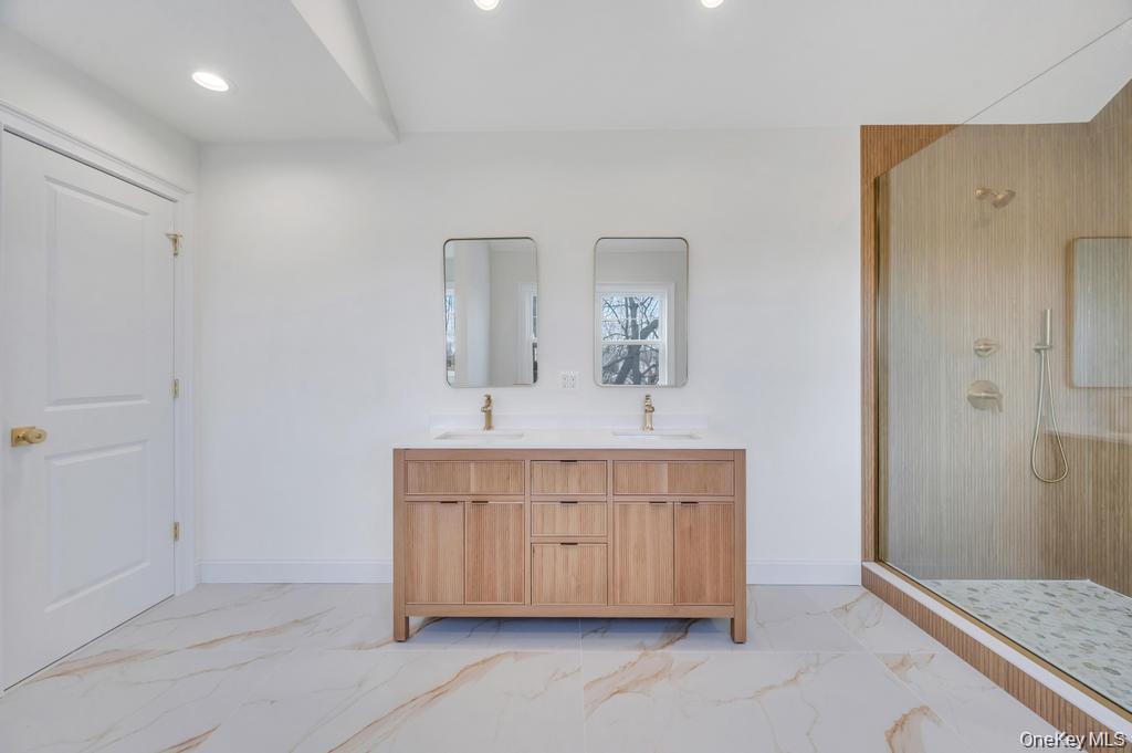 89 west Avenue – For Sale photo 25