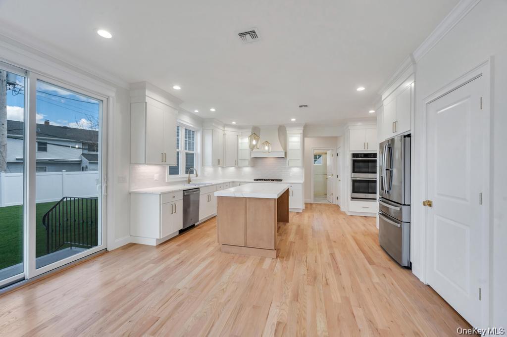 89 west Avenue – For Sale photo 17