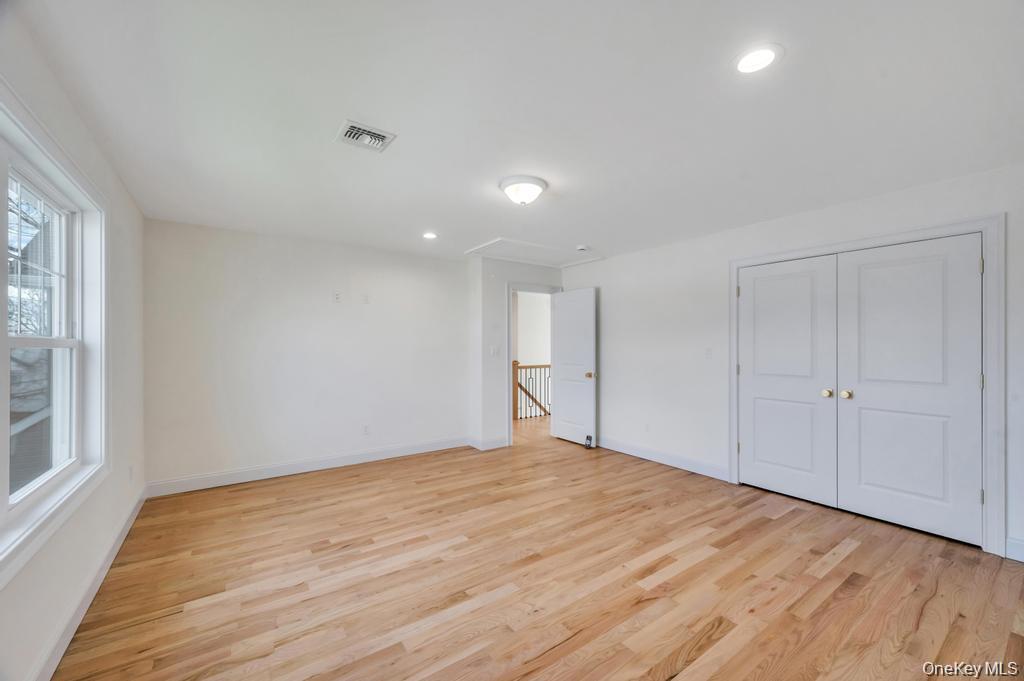 89 west Avenue – For Sale photo 22
