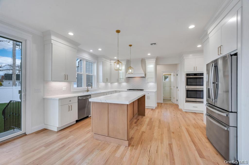 89 west Avenue – For Sale photo 6