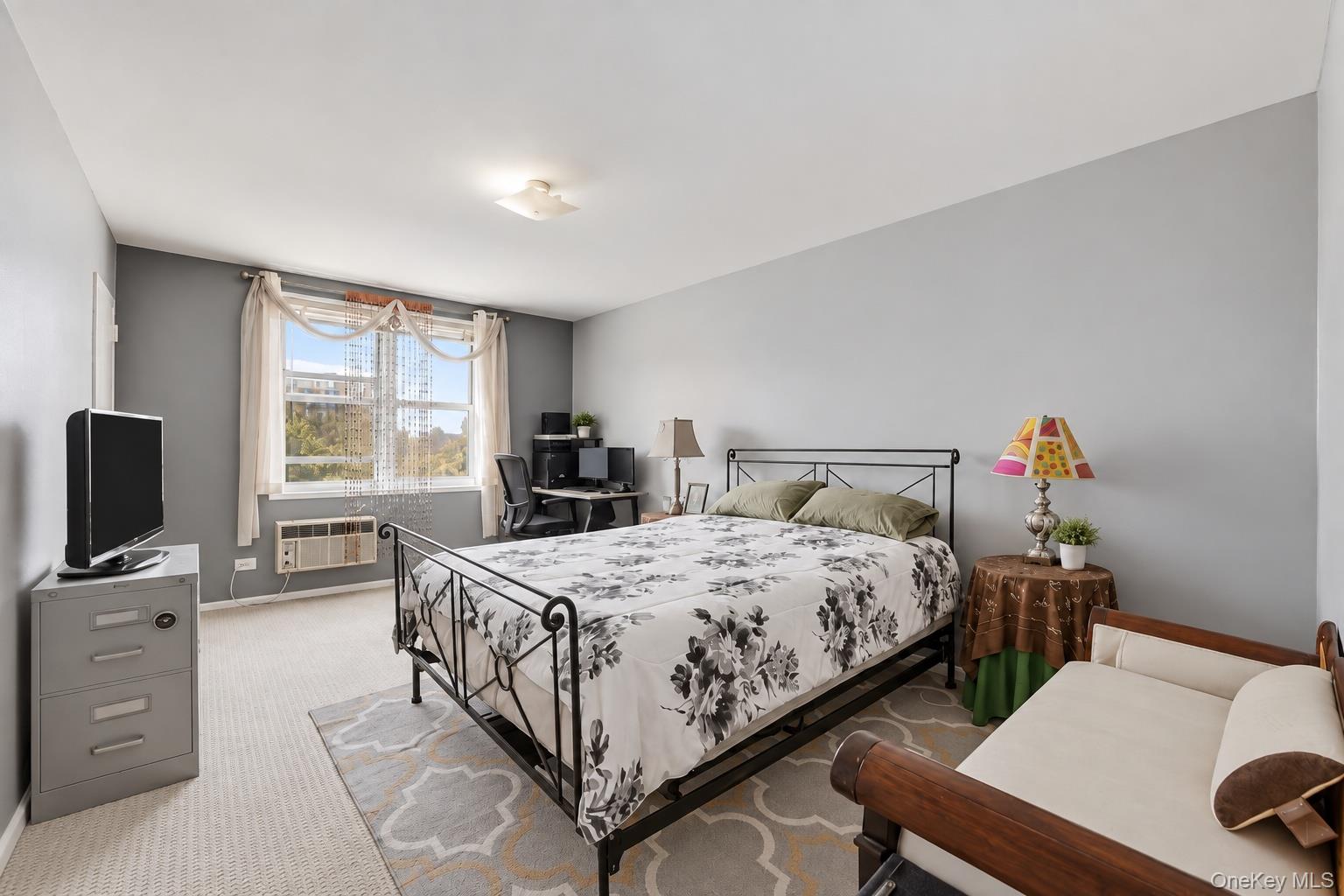 642 Locust Street, Unit 4H photo 16