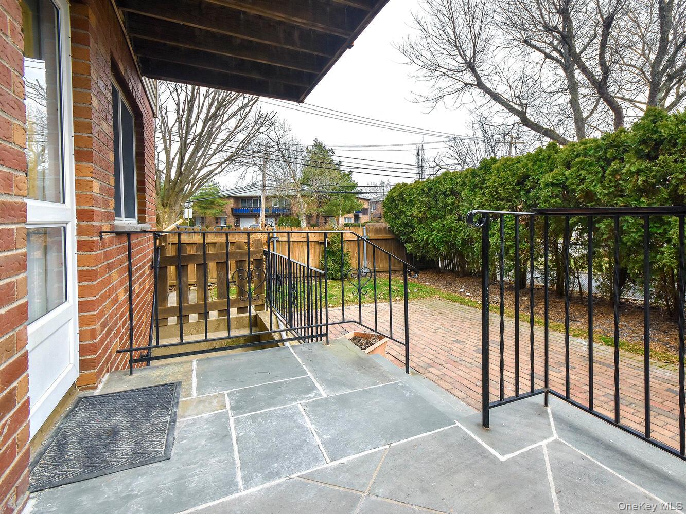 2 Pequot Avenue, Unit A photo 23
